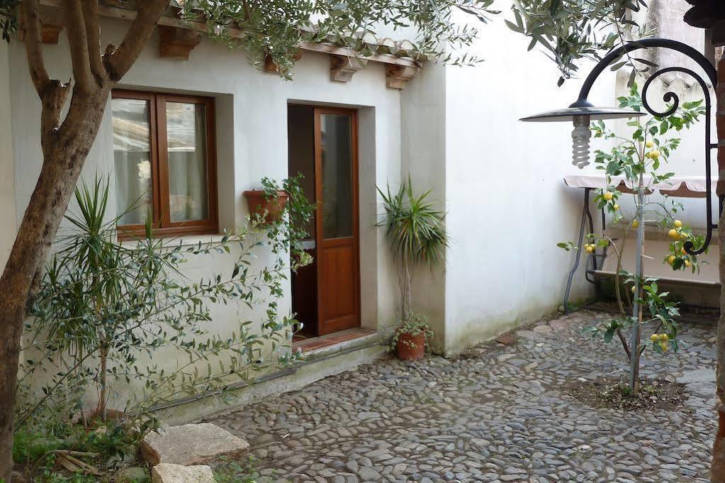 סן ויטו Casa Camboni-Dimora Storica Bed & Breakfast מראה חיצוני תמונה